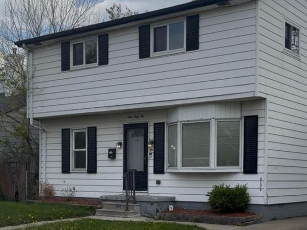 142 E Dallas Avenue, Madison Heights, MI 48071
