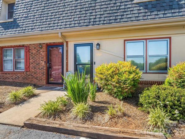 224 14th Avenue SE, Unit C, Hickory, NC 28602