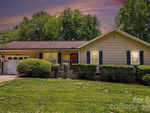 115 Cartway Lane, Statesville, NC 28625