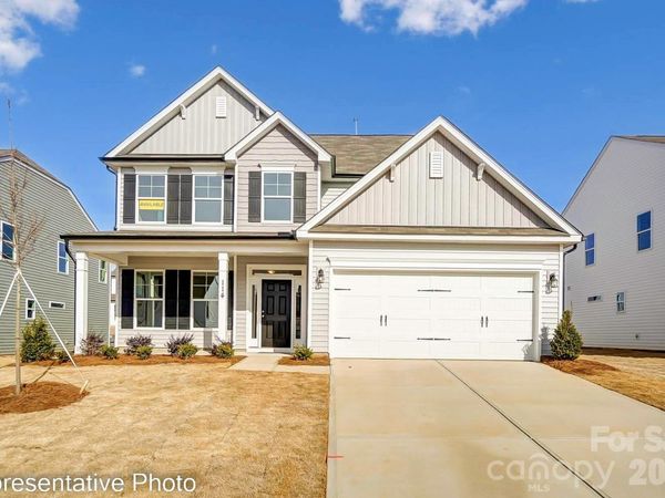 153 Grouse Run Way , Troutman, NC 28166