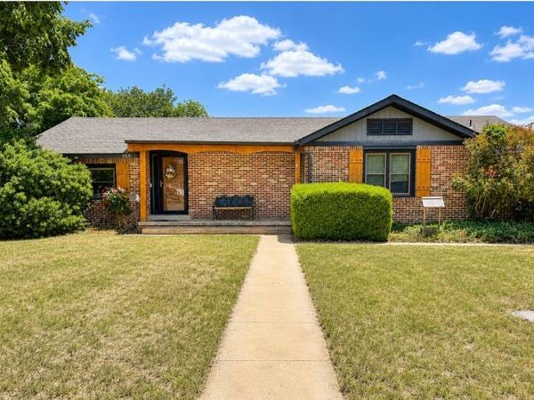 414 N Broadway Avenue, Hobart, OK 73651