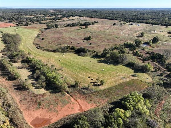 5 E Simmons Road, Luther, OK 73054