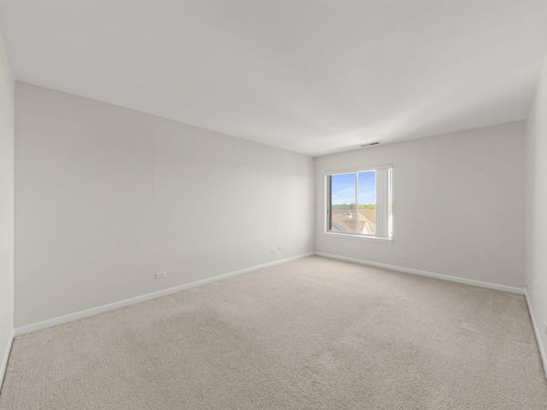 2201 S Grace Street , Unit 603, Lombard, IL 60148