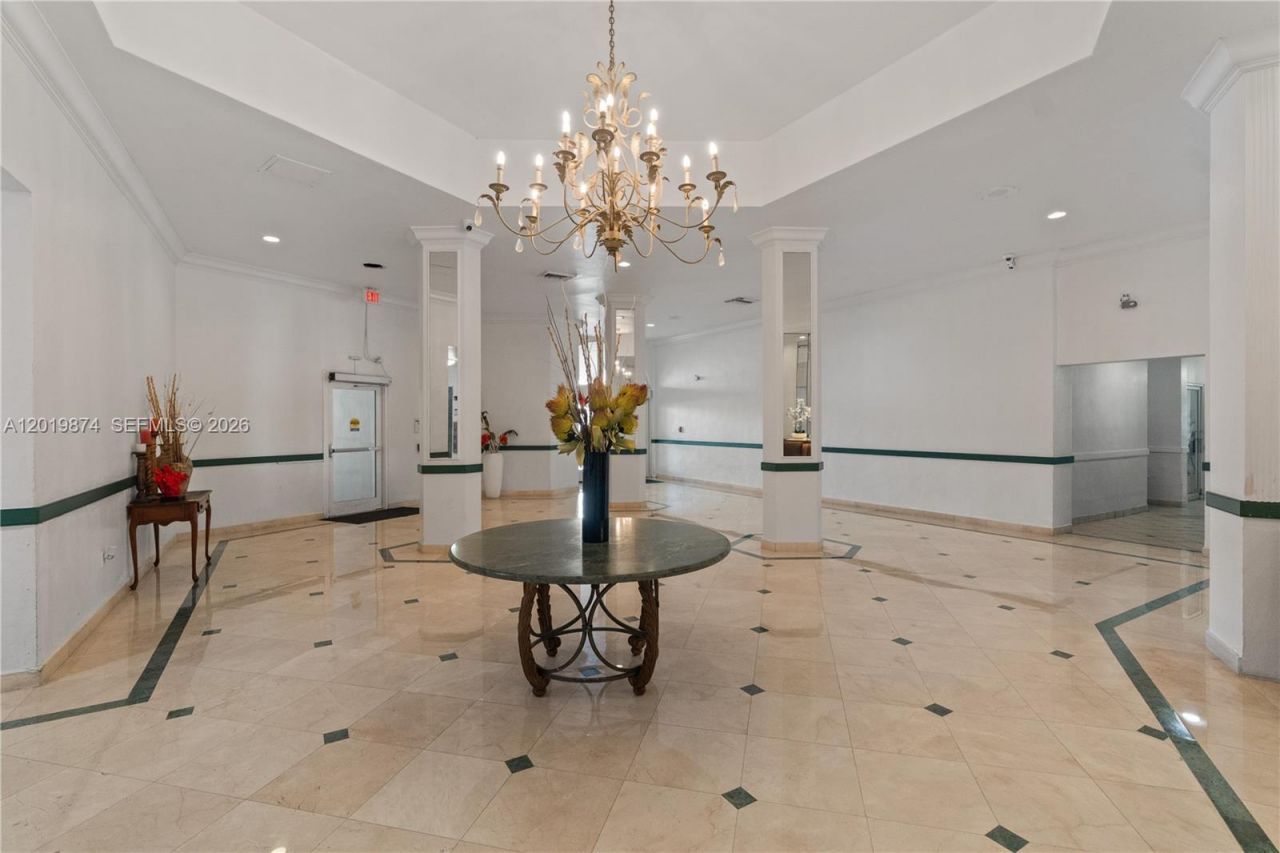 1351 NE Miami Gardens Dr, Unit 1603E, Miami, FL 33179 Photo