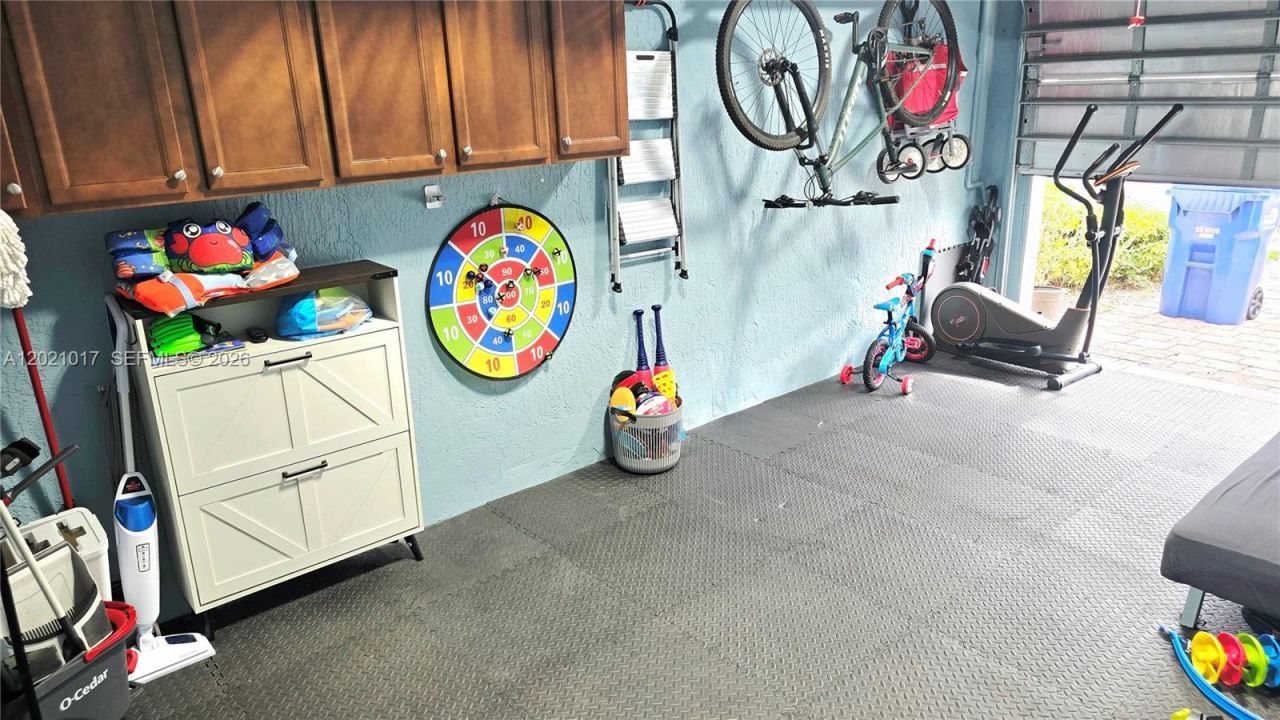 17470 SW 153rd Ave, Unit 17470, Miami, FL 33187 Photo