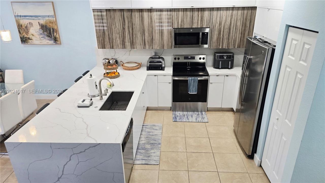 17470 SW 153rd Ave, Unit 17470, Miami, FL 33187 Photo