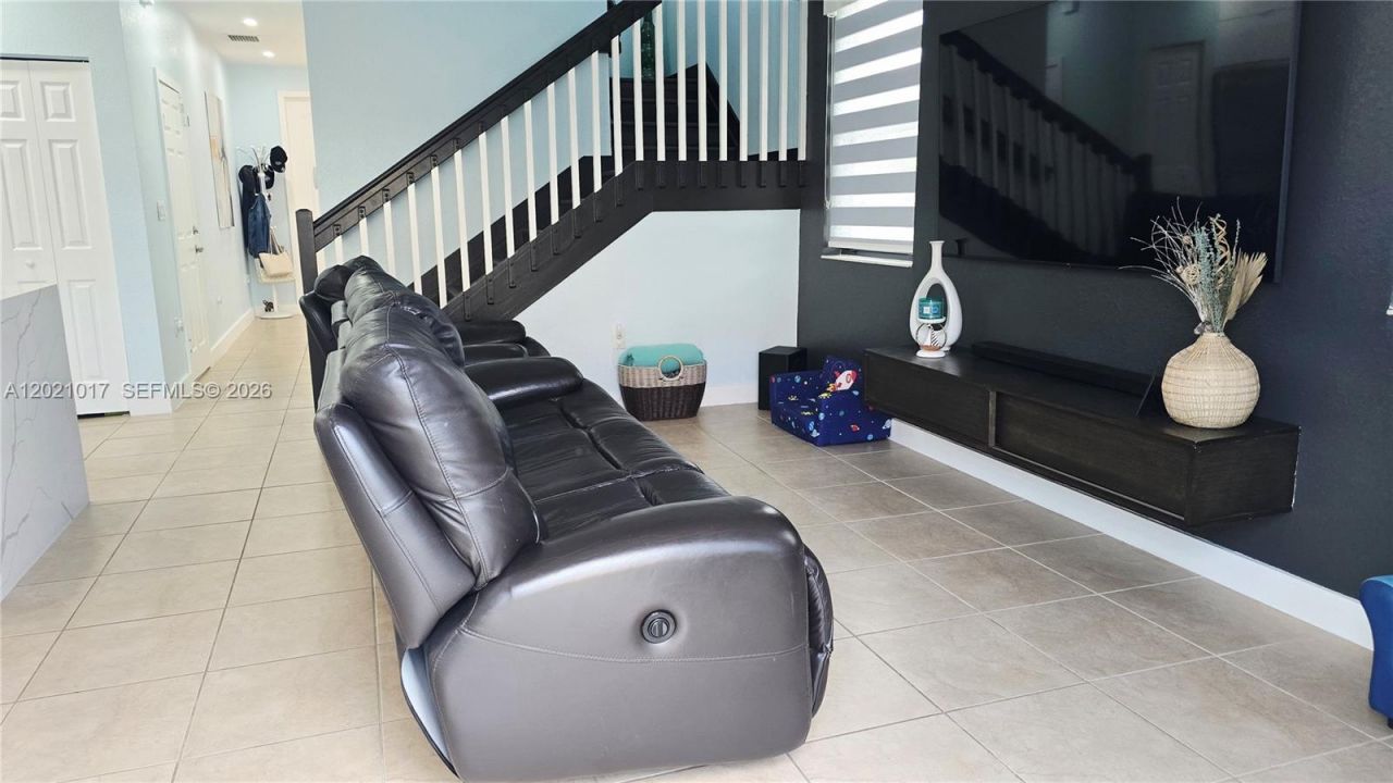 17470 SW 153rd Ave, Unit 17470, Miami, FL 33187 Photo