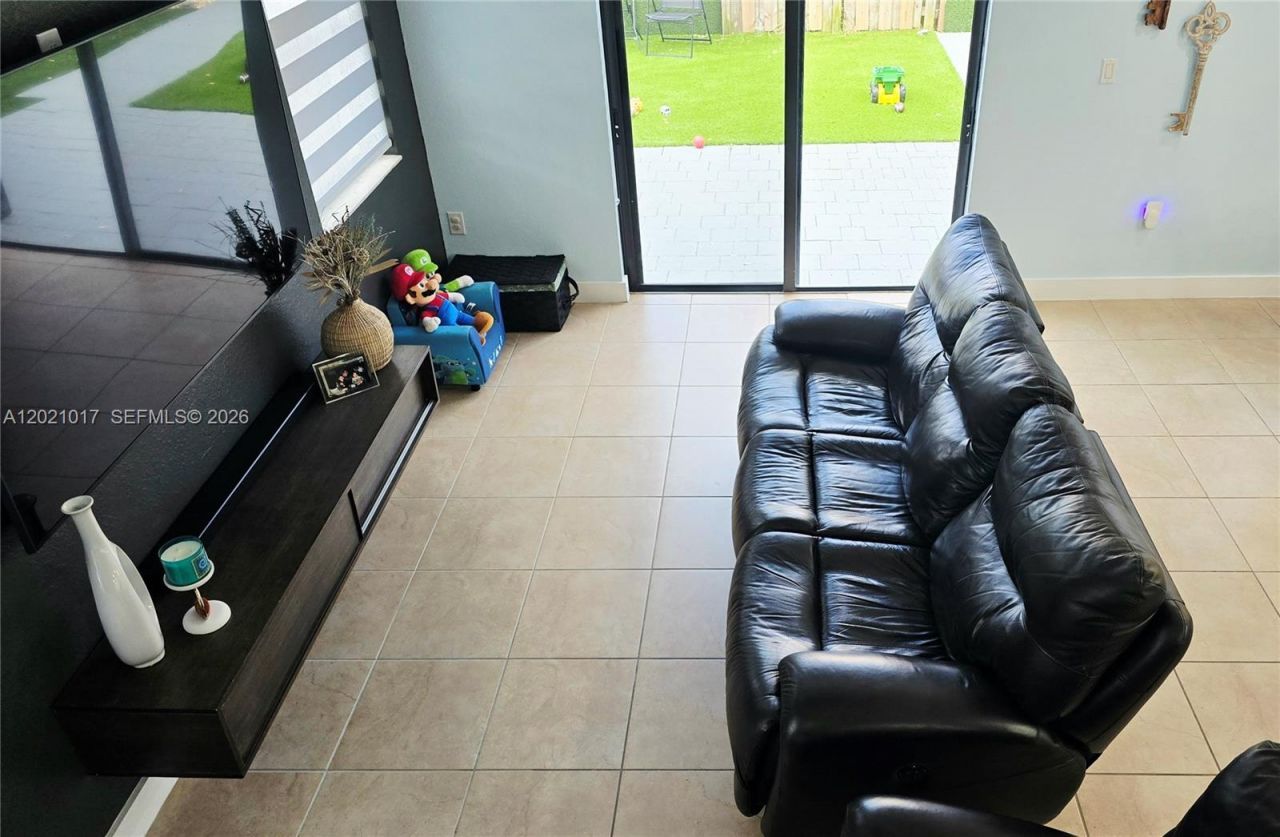 17470 SW 153rd Ave, Unit 17470, Miami, FL 33187 Photo