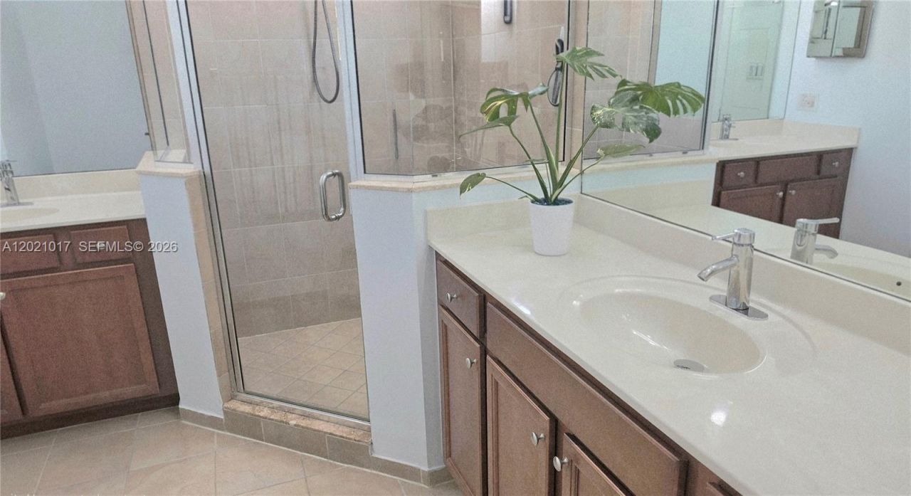 17470 SW 153rd Ave, Unit 17470, Miami, FL 33187 Photo