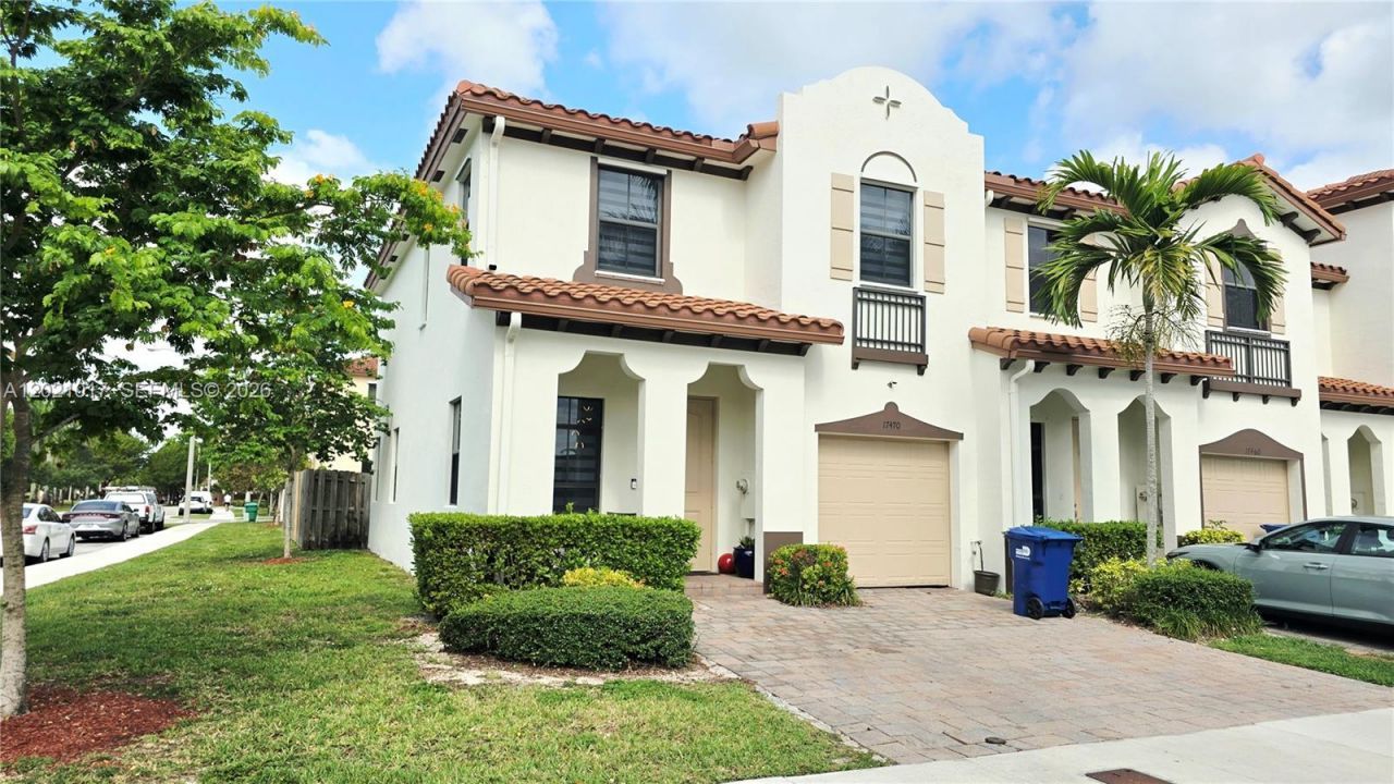 17470 SW 153rd Ave, Unit 17470, Miami, FL 33187 Photo