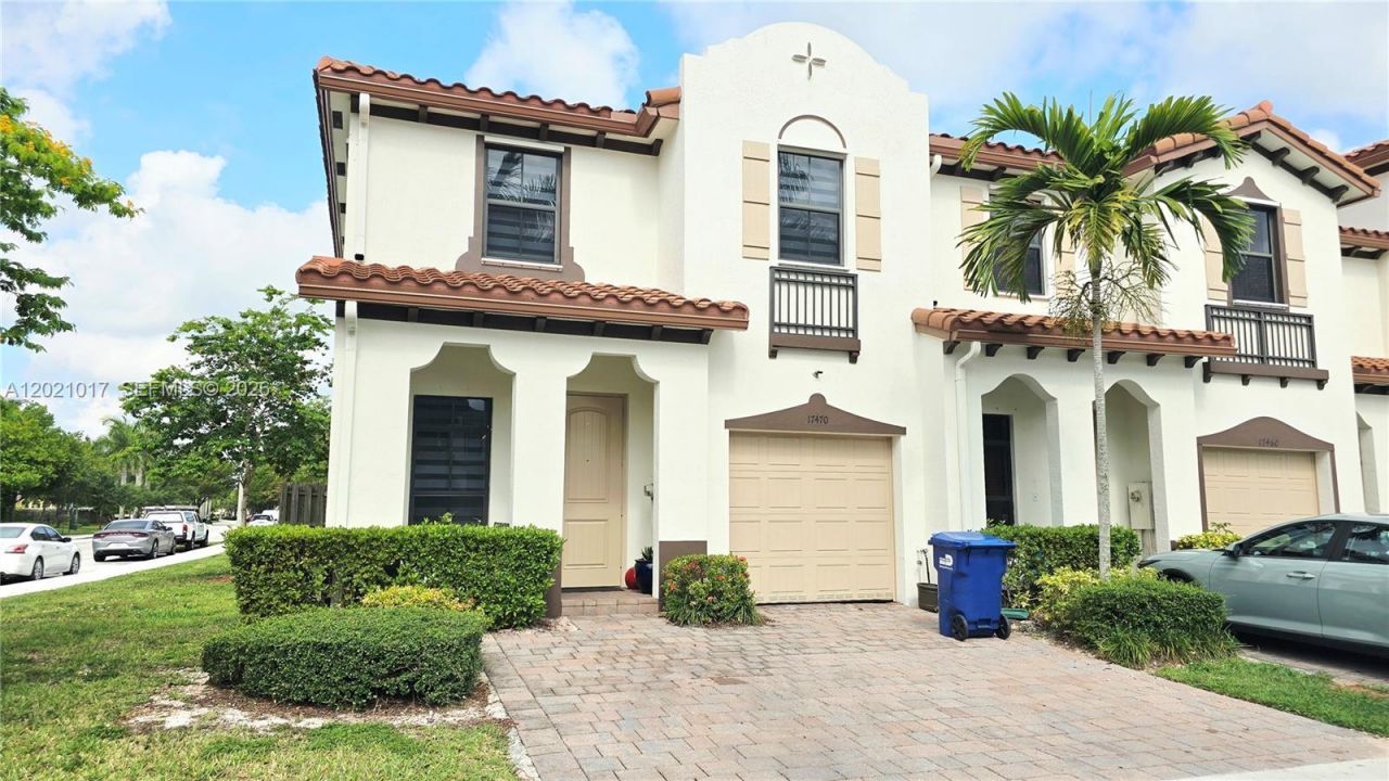 17470 SW 153rd Ave, Unit 17470, Miami, FL 33187 Photo