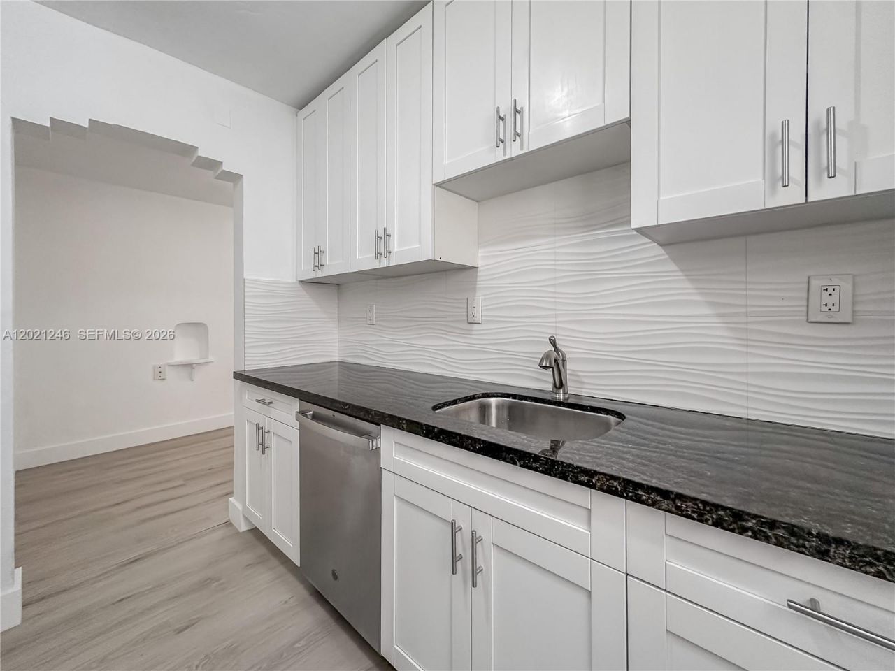 955 Bay Dr , Unit 2, Miami Beach, FL 33141 Photo