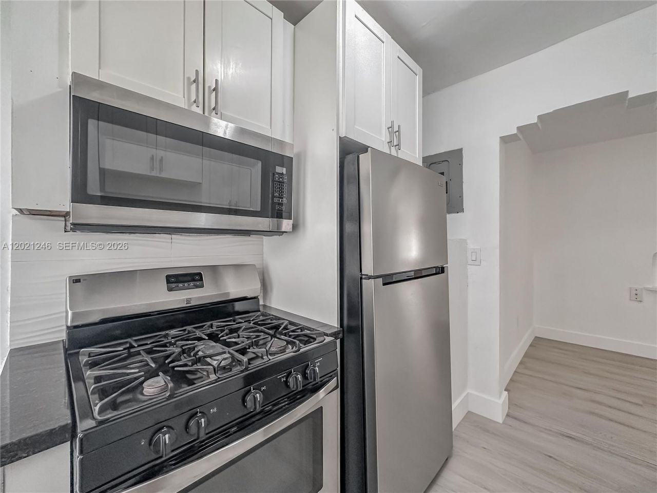 955 Bay Dr , Unit 2, Miami Beach, FL 33141 Photo