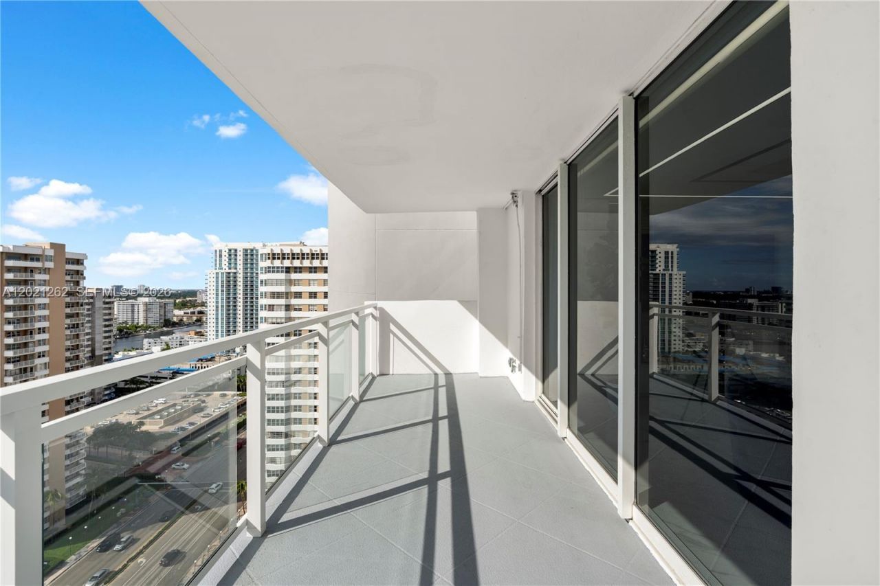 2030 S Ocean Drive , Unit 2127, Hallandale Beach, FL 33009 Photo