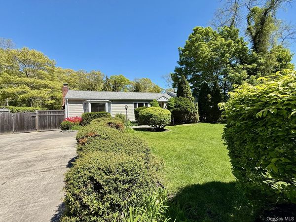 111 Fanning Avenue , Hampton Bays, NY 11946