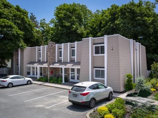 25 Tyler Street , Unit 4-D, Rocky Point, NY 11778