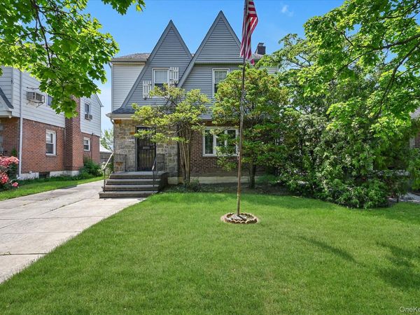163-14 25th Drive, Flushing, NY 11358