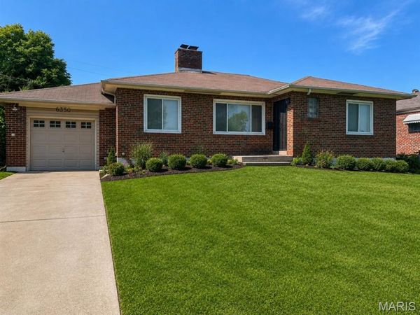 6350 Woodland Avenue , St Louis, MO 63120