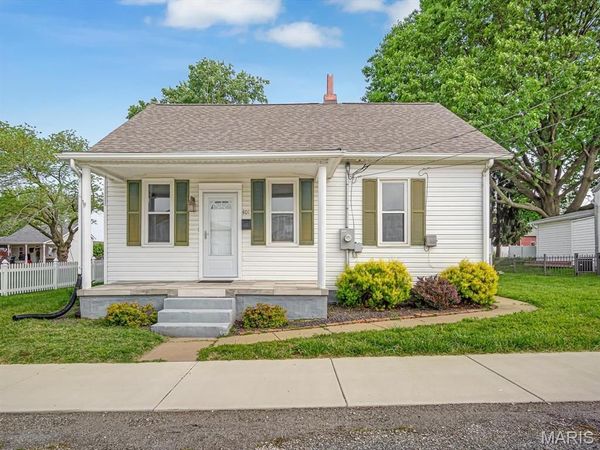 401 Park Street , Waterloo, IL 62298