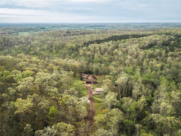 3847 Cleavesville Road , Bland, MO 65014