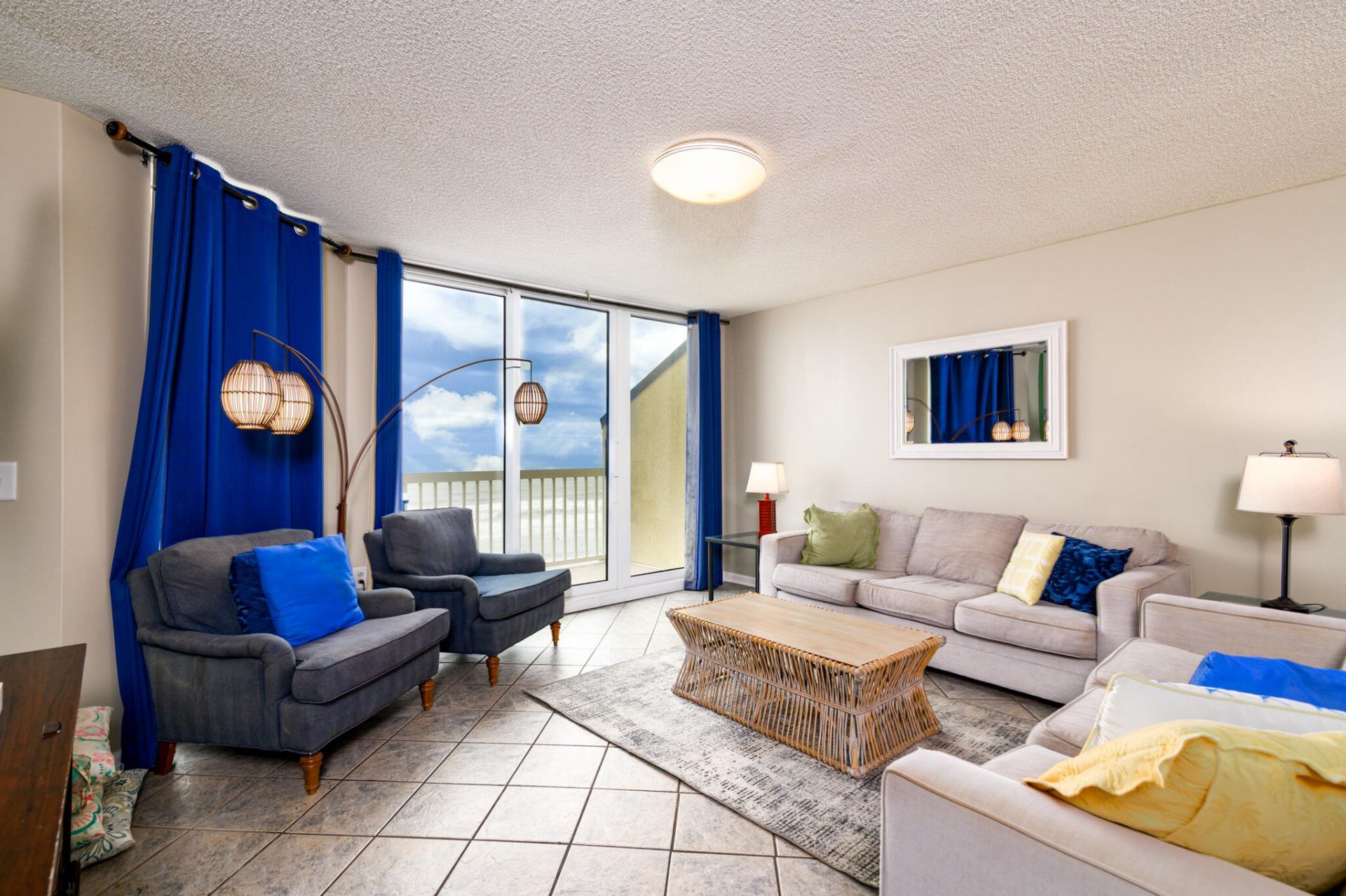 201 W Arctic Avenue Photo 14