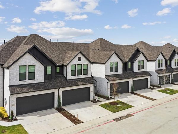 3705 Pierce Lane, Grand Prairie, TX 75052