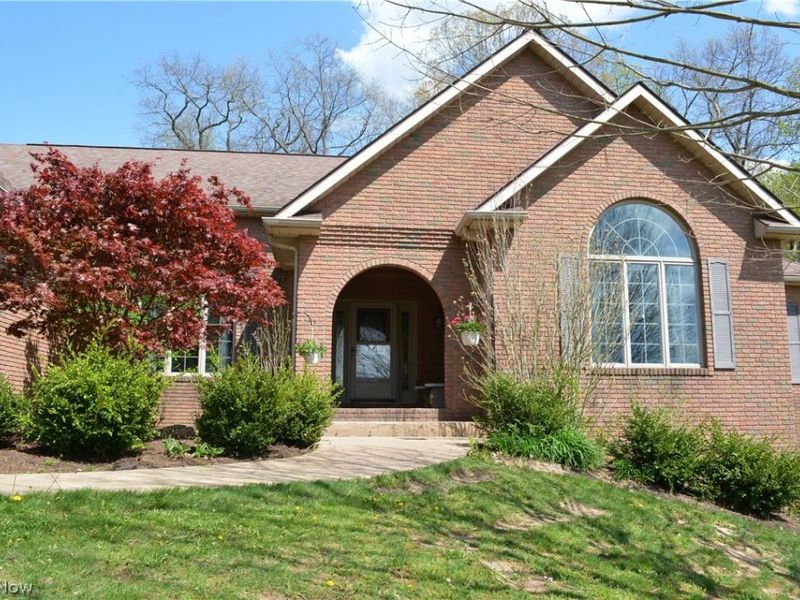 2363 Tabor Ridge Road NE, New Philadelphia, OH 44663 Photo 2