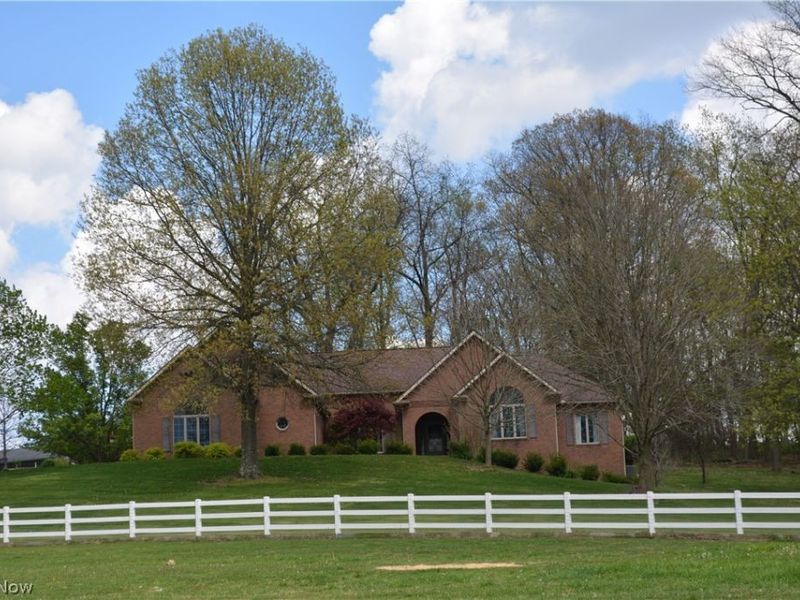 2363 Tabor Ridge Road NE, New Philadelphia, OH 44663 Photo 3