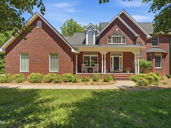415 Ridge Point Court, Piney Flats, TN 37686