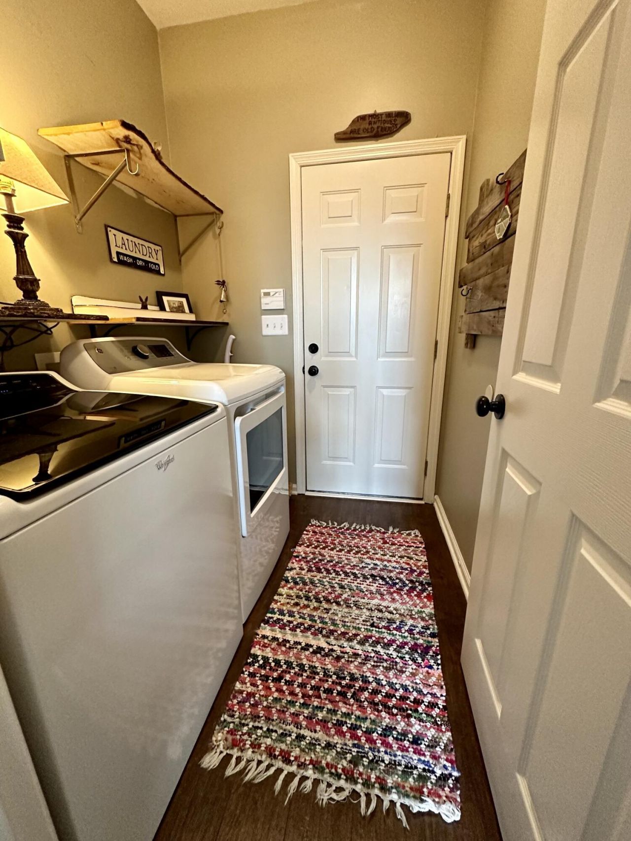1324 Heidiho Way Photo 11