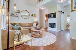1324 Heidiho Way photo 4