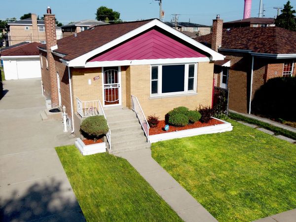 286 Oglesby Avenue , Calumet City, IL 60409