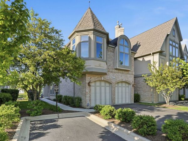 1406 W Rue Paris Place , Inverness, IL 60067