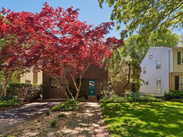 2724 Simpson Street , Evanston, IL 60201