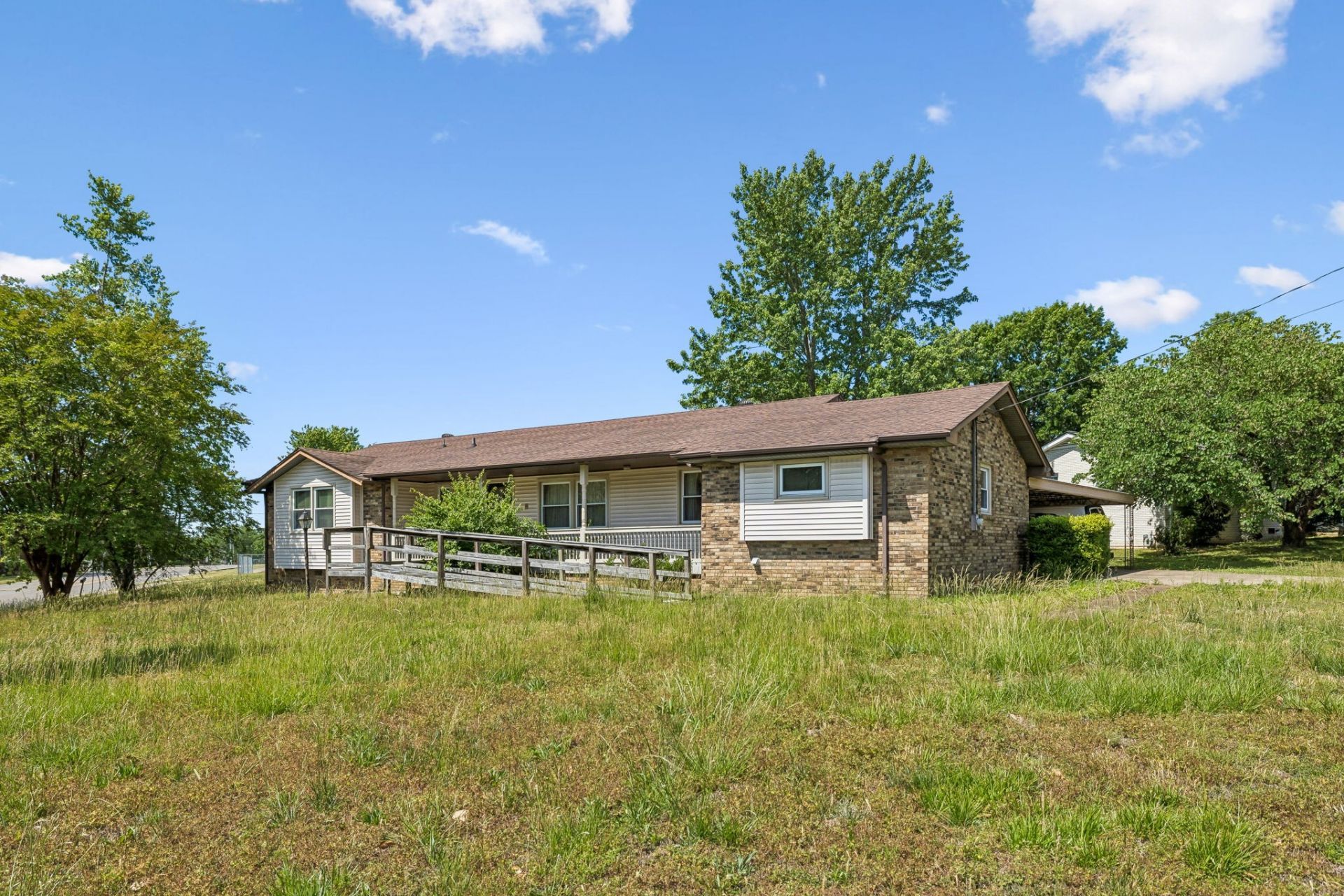 1246 Apache Ln, Madison, TN 37115 Main Photo