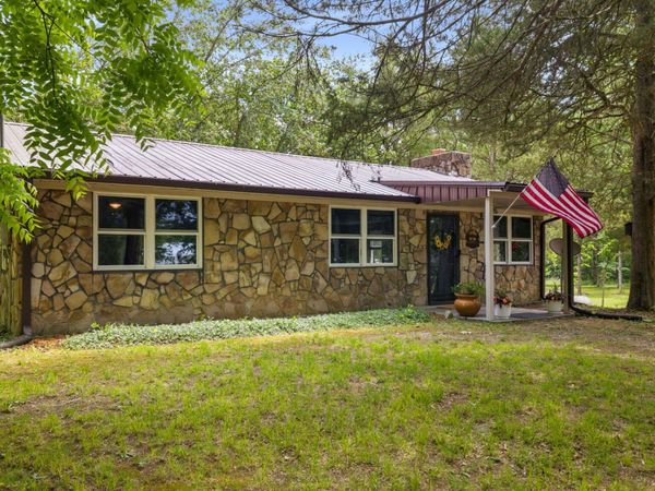 200 Warren Lane , Decatur, TN 37322