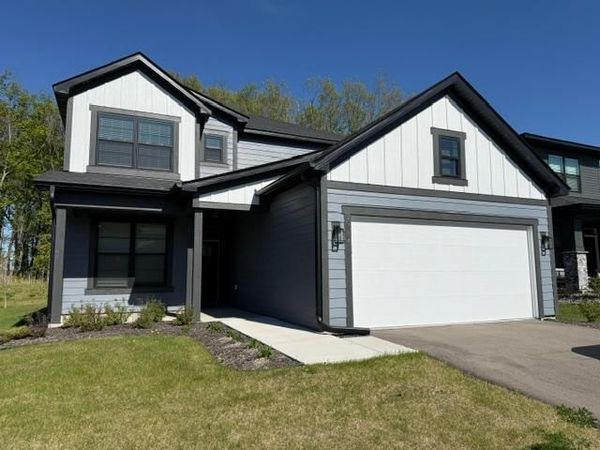10554 Robinwood Road , Chaska, MN 55318
