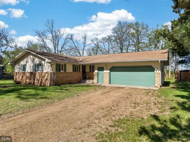 14915 Crow River Drive, Rogers, MN 55374