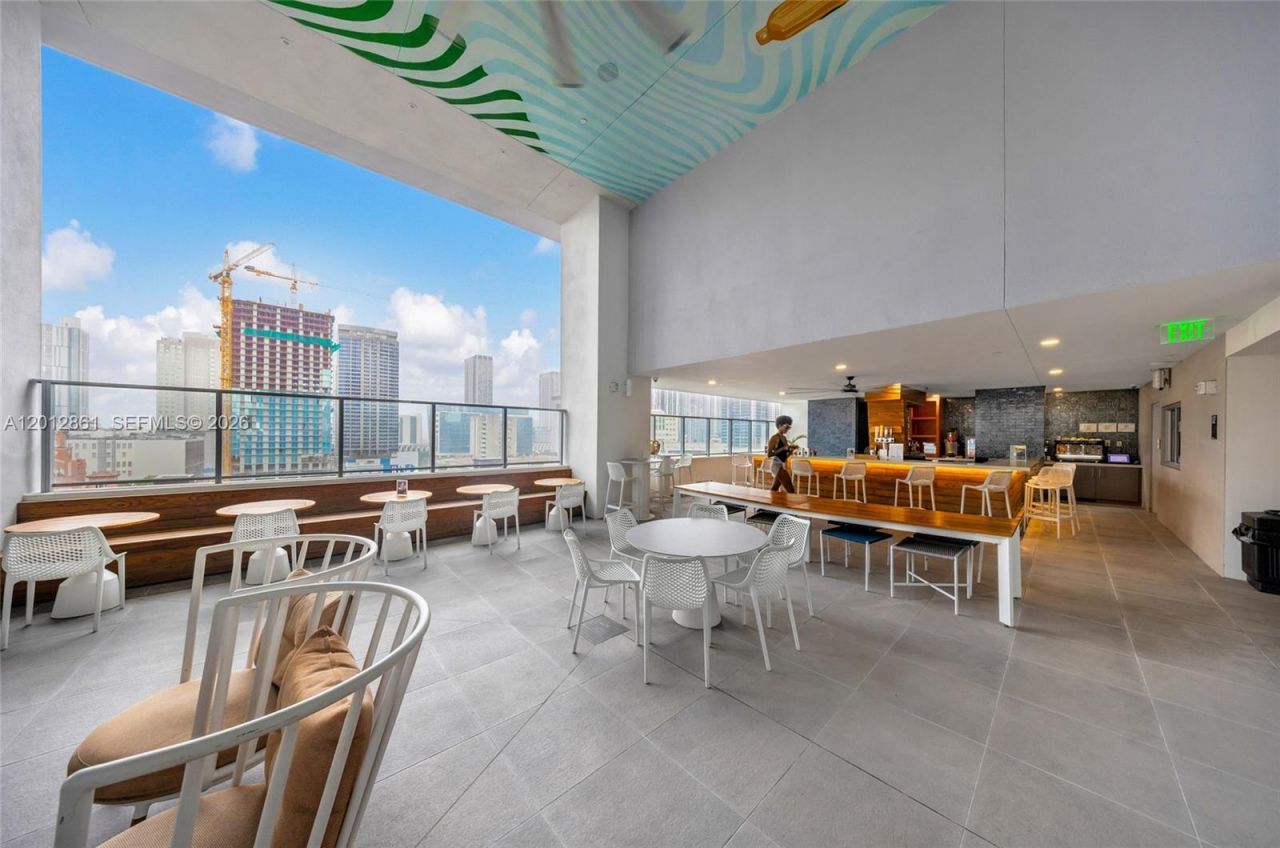 227 NE 2nd St , Unit 1909, Miami, FL 33132 Photo