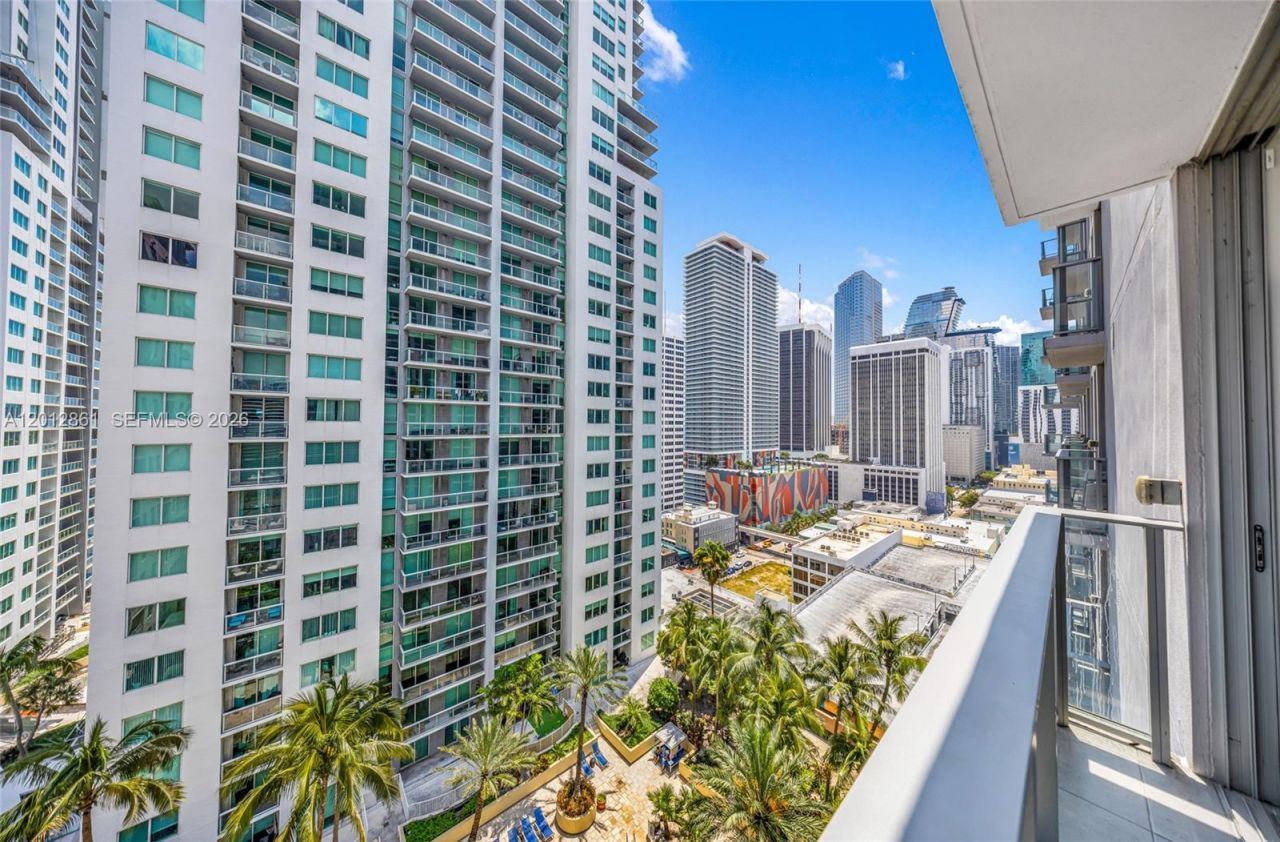 227 NE 2nd St , Unit 1909, Miami, FL 33132 Photo