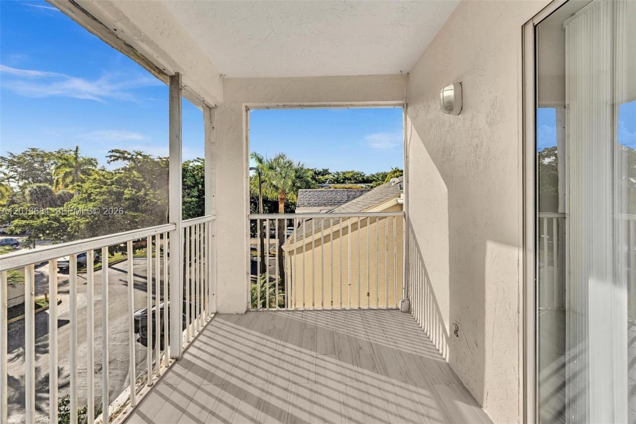 5686 Rock Island Rd , Unit 127, Tamarac, FL 33319 Photo