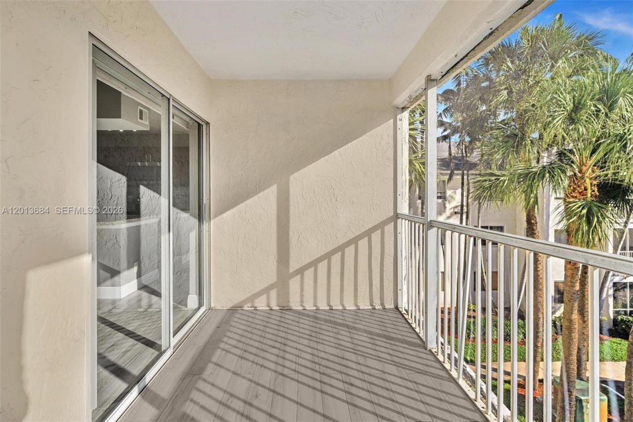 5686 Rock Island Rd , Unit 127, Tamarac, FL 33319 Photo