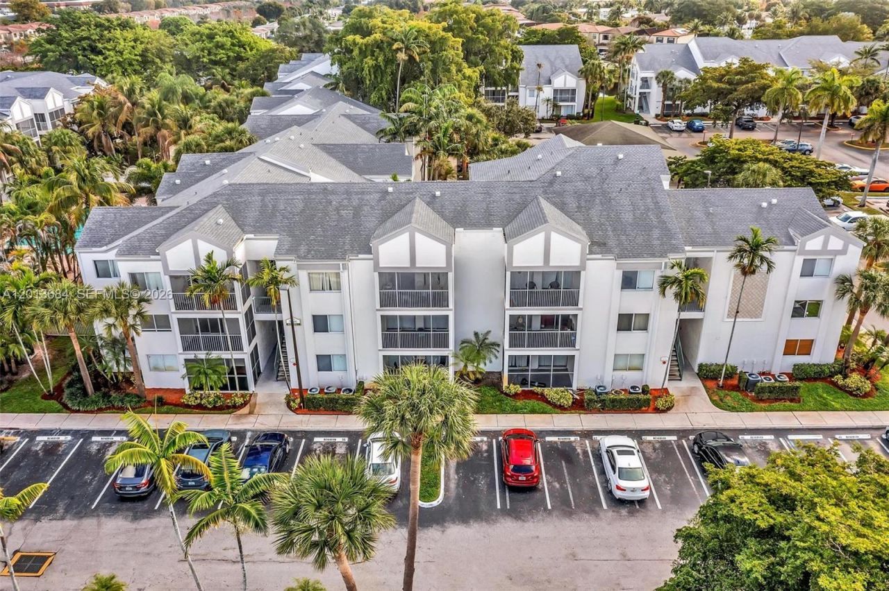 5686 Rock Island Rd , Unit 127, Tamarac, FL 33319 Photo