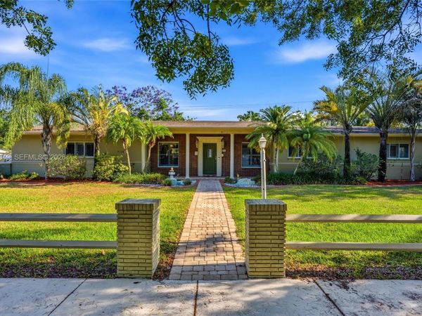 8495 SW 160th St , Palmetto Bay, FL 33157