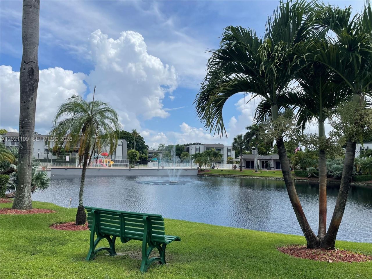 4920 NW 79th Ave, Unit 212, Doral, FL 33166 Photo