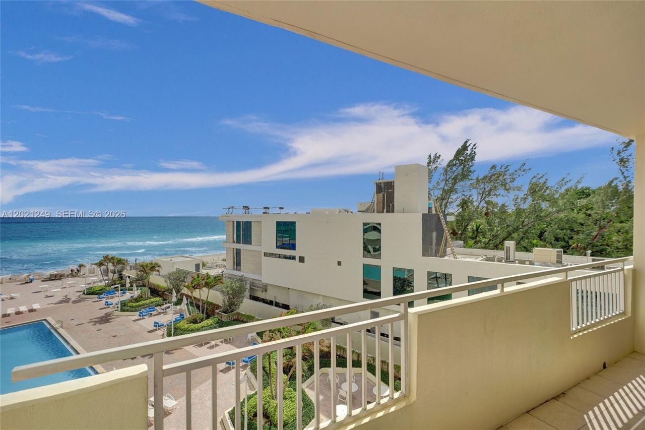 3180 S Ocean Dr, Unit 415, Hallandale Beach, FL 33009 Photo