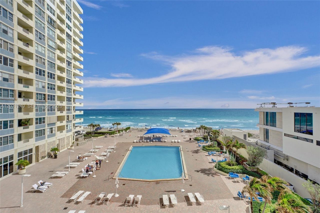 3180 S Ocean Dr, Unit 415, Hallandale Beach, FL 33009 Photo