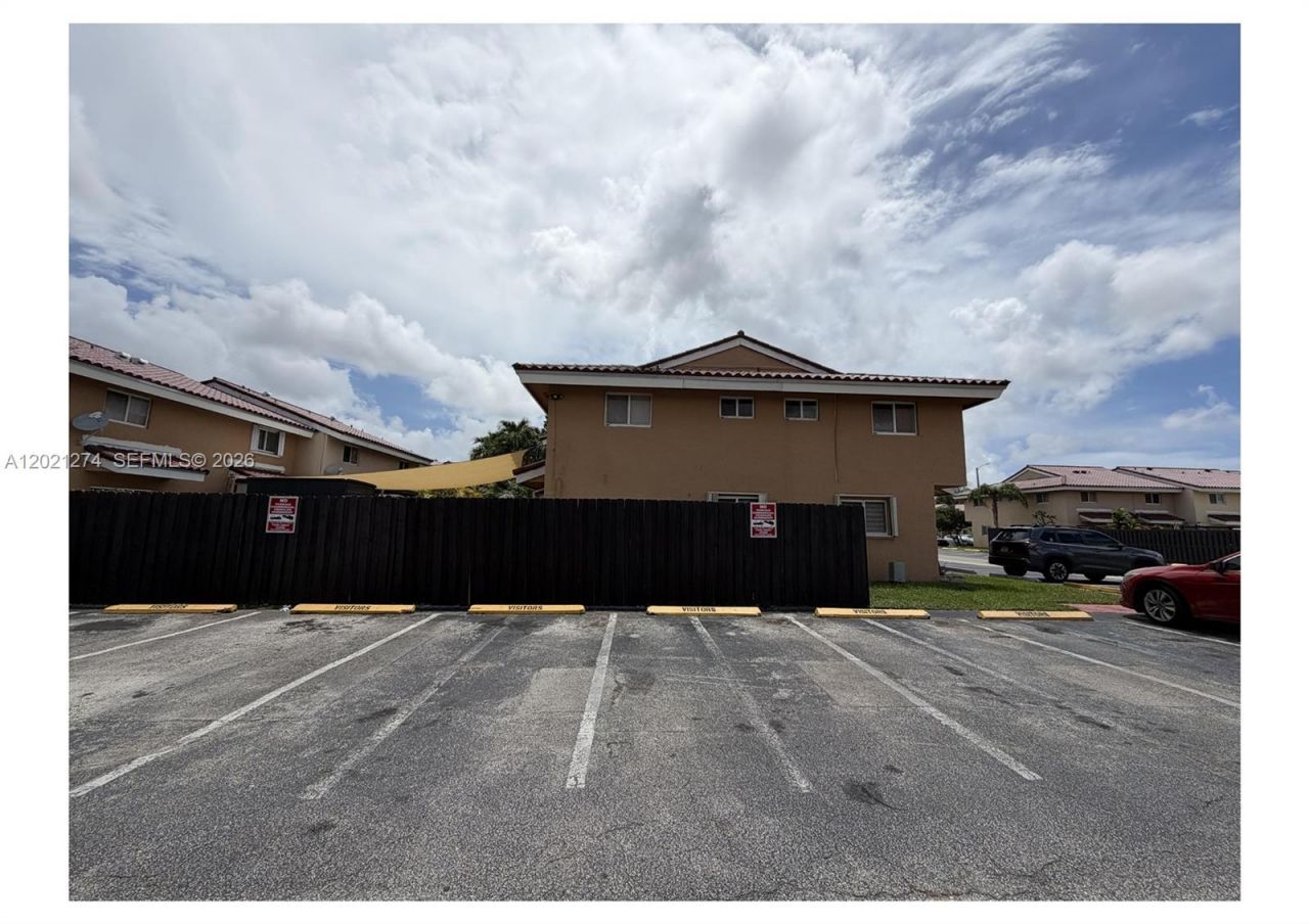 8265 NW 6th Ter, Unit 251, Miami, FL 33126 Photo