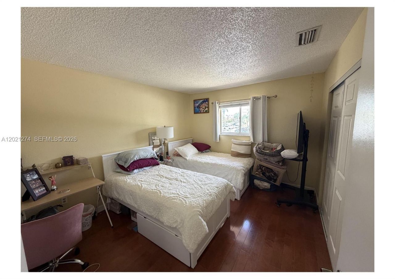 8265 NW 6th Ter , Unit 251, Miami, FL 33126 Photo