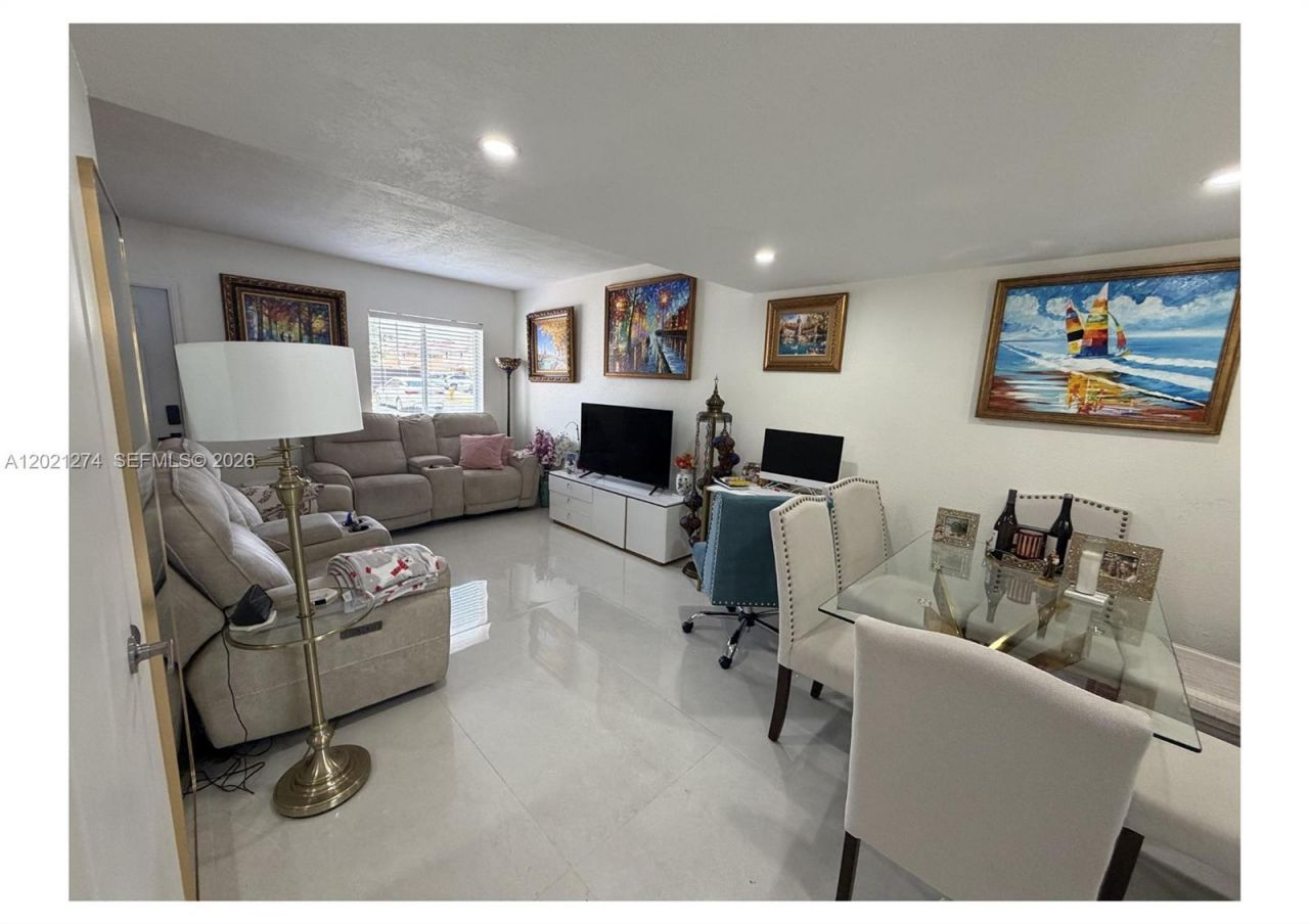 8265 NW 6th Ter , Unit 251, Miami, FL 33126 Photo